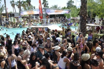 Club Skirts Dinah Shore Weekend