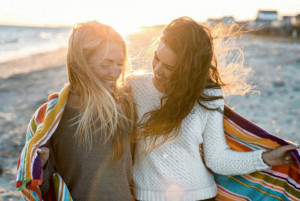 Lesbian Dating Etiquette: Dos and Don’ts Photo by Dominic Sansotta on Unsplash