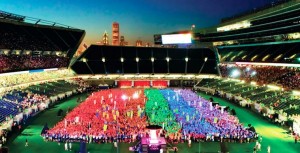The Dinah rocks lesbians at the Gay Games 9