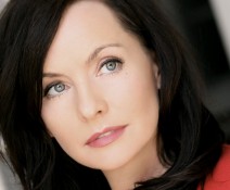Guinevere Turner headshot