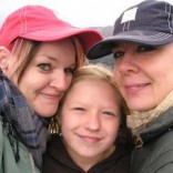 Lesbian couple separated by distance and discriminatory US laws