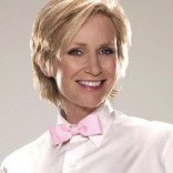 Jane Lynch named as host of Comedy Central roast for Roseanne Barr