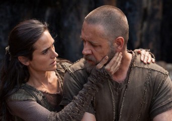 Jennifer Connelly and Russell Crowe in Noah Jennifer Connelly and Russell Crowe in Noah