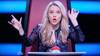 Kate McKinnon as Shakira Kate McKinnon as Shakira