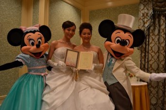 First lesbian couple weds at Tokyo Disneyland
